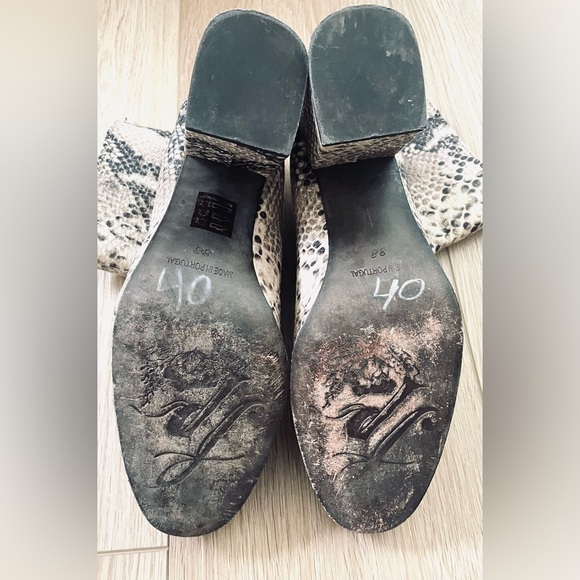 Free People Cecile Leather Ankle Boot in Snake Size 8 - Picture 3 of 5